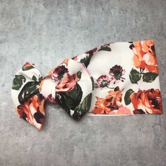 Baby Girl Boutique Peach Floral Bummies & Headwrap - Picture 9 of 9